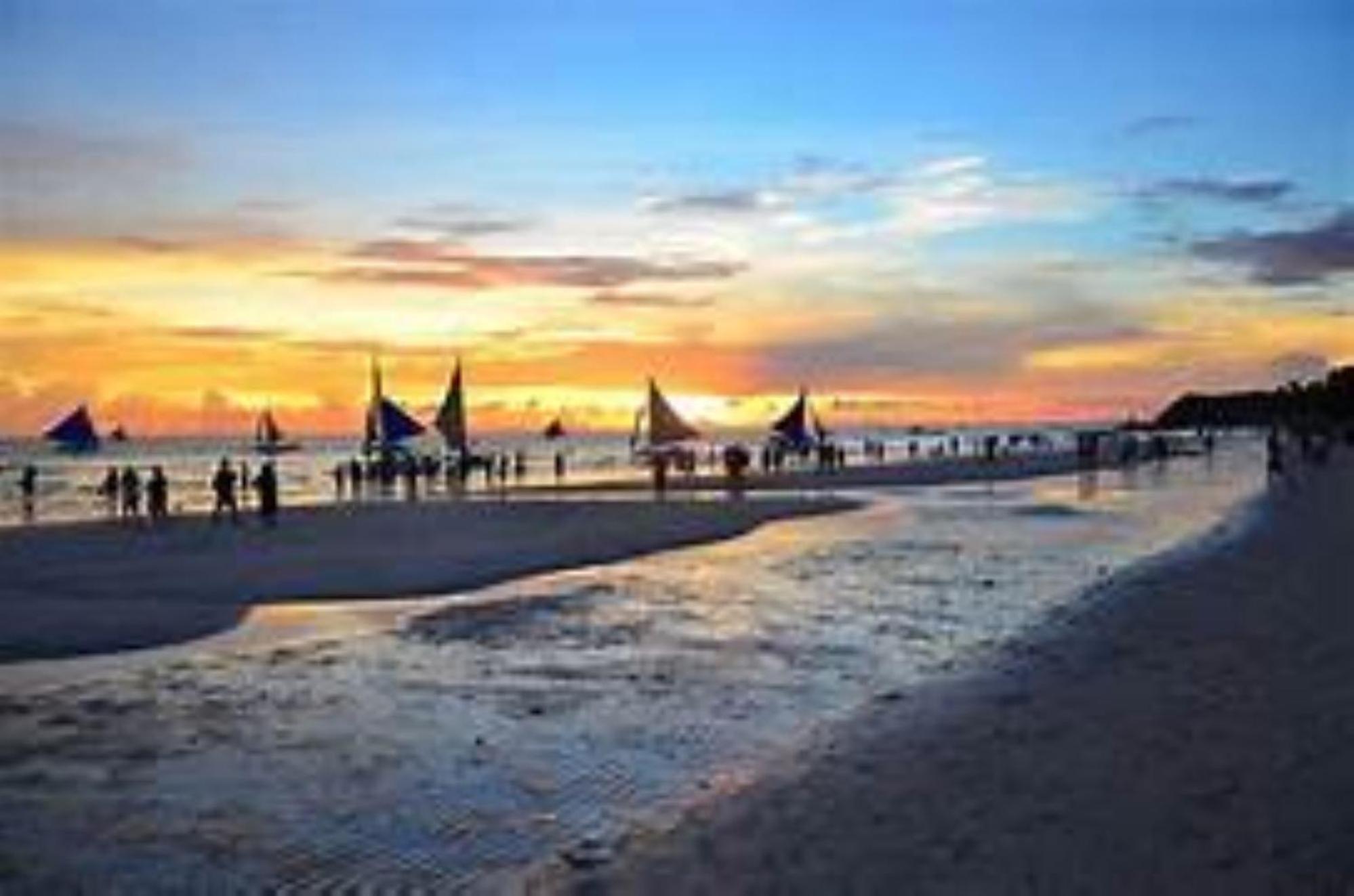 Reddoorz At Lfamili Hotel Boracay Balabag  المظهر الخارجي الصورة