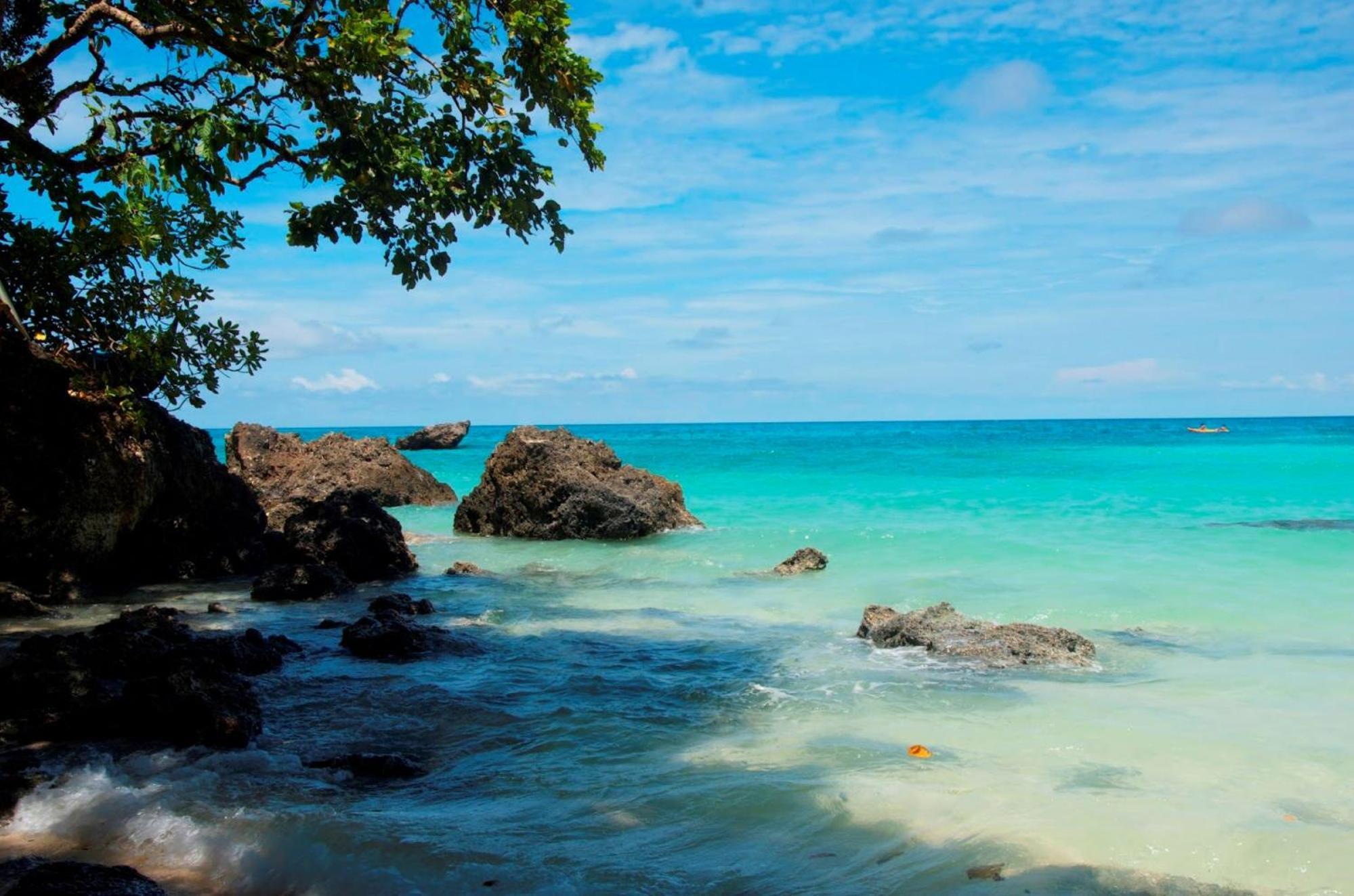 Reddoorz At Lfamili Hotel Boracay Balabag  المظهر الخارجي الصورة